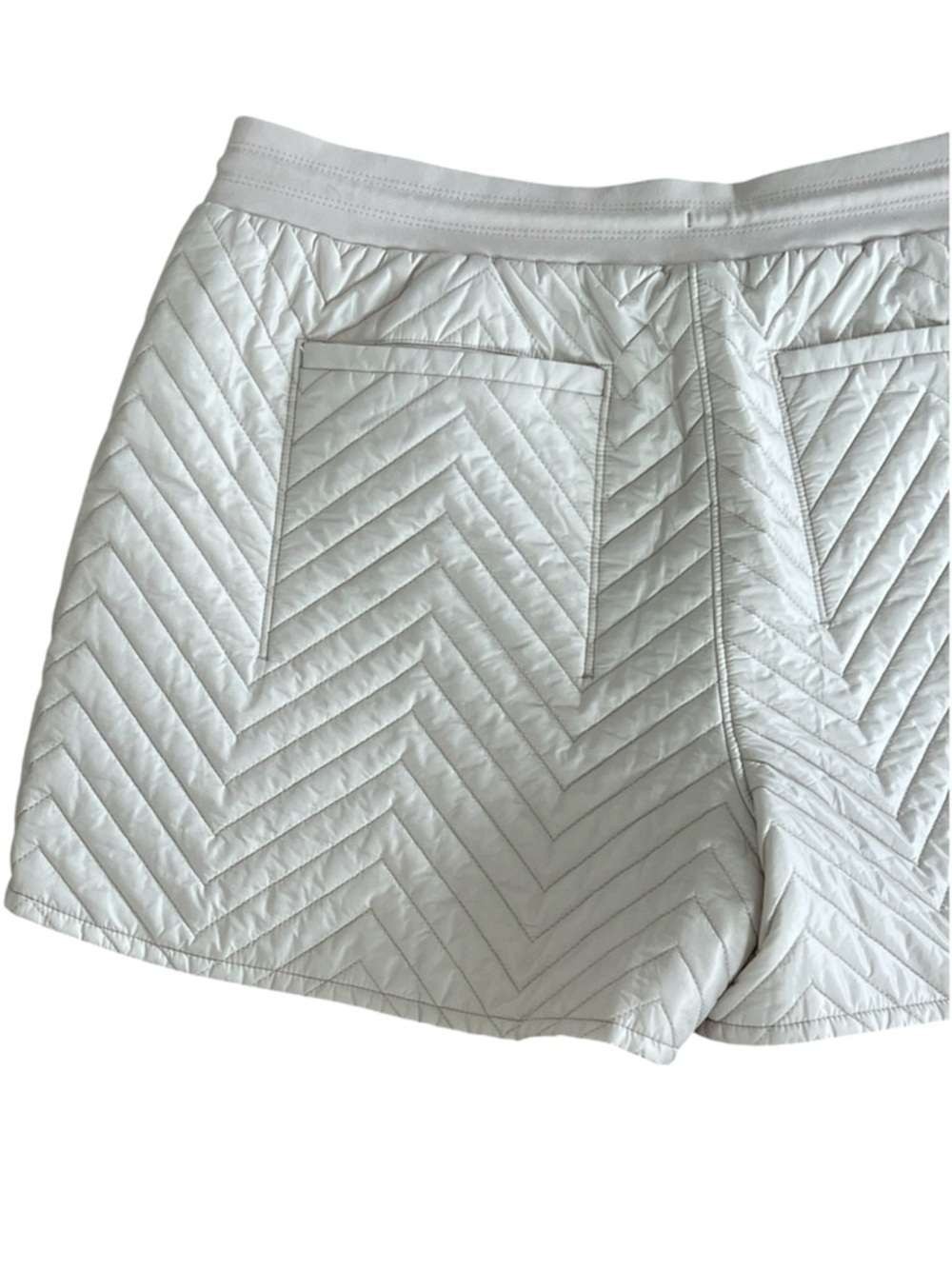 ATHLETA Apres Quilted Ski Short Cream Size 16 - Picture 9 of 11